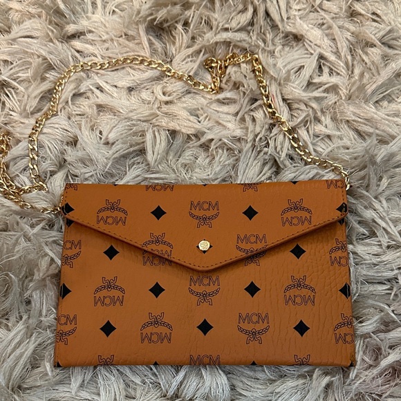 envelope clutch w chain